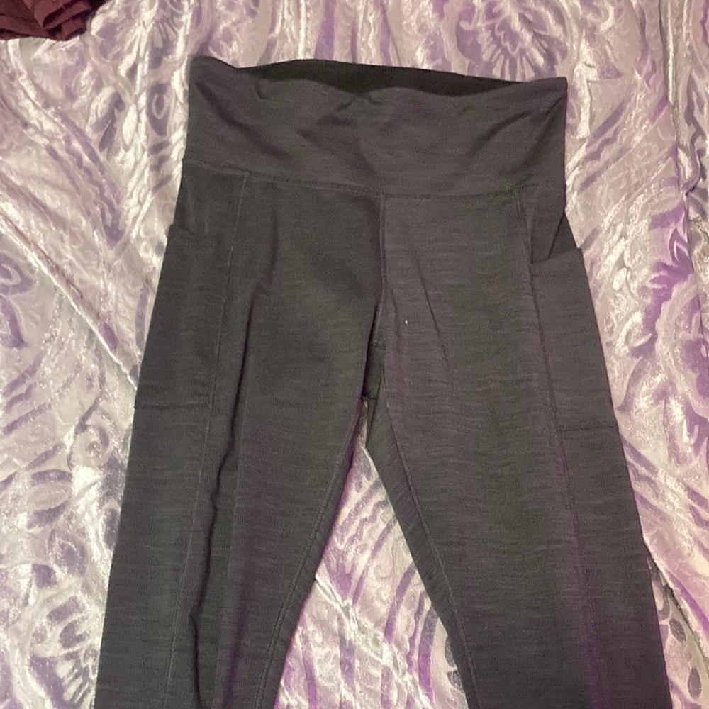 Dark grey leggings